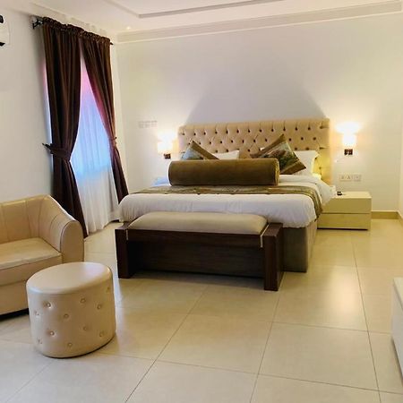 Swiss Pearl Continental Suite Wupa Exterior foto